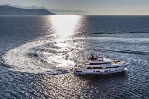 Custom Line Navetta 37