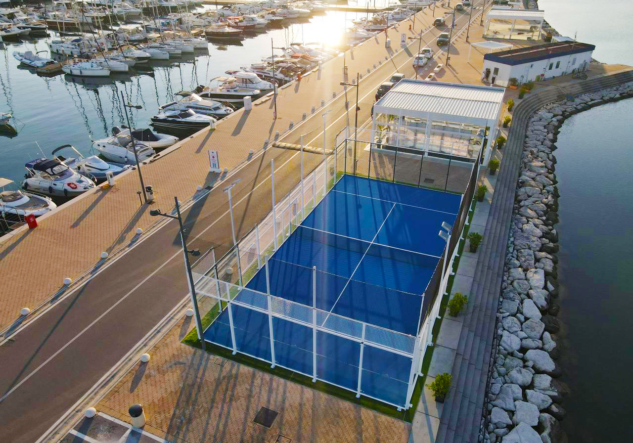 Marina d’Arechi: il nuovo campo di padel, The Gratest Show e tutte le novità dell’estate 2022