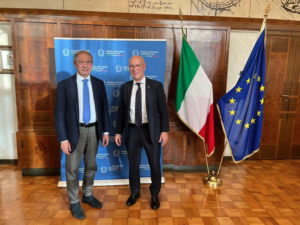 Ministro <strong>Adolfo Urso</strong> con Confindustria Nautica