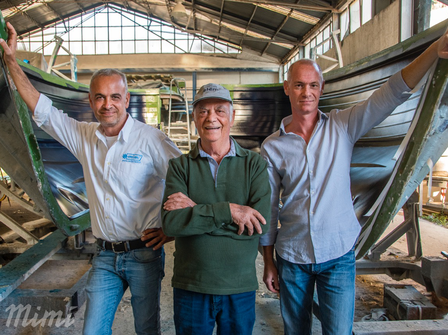 foto team cantieri mimi (da destra) Domenico senese, Salvatore senese (il padre, tuttora attivo in azienda) e Massimo senese