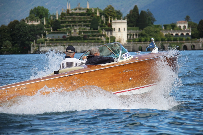 Lago Maggiore, il Trofeo Carlo Riva inaugurerà la nuova Marina di Lisanza