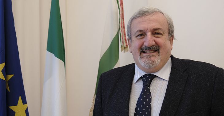 Porti: elettrificazione banchine