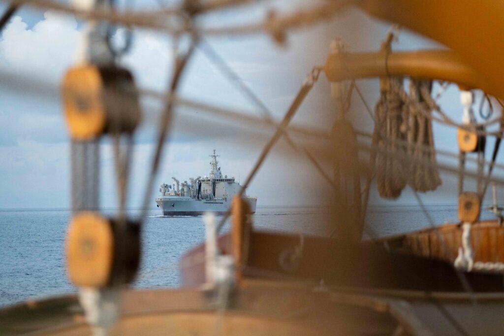 Nave Atlante e Vespucci