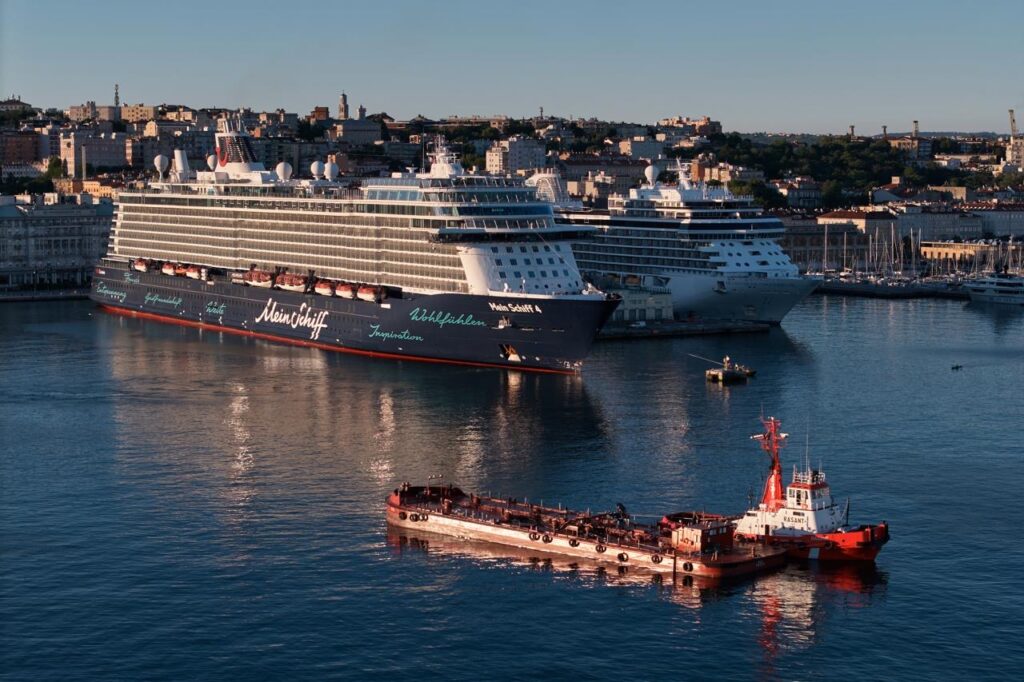 Mein Schiff 4