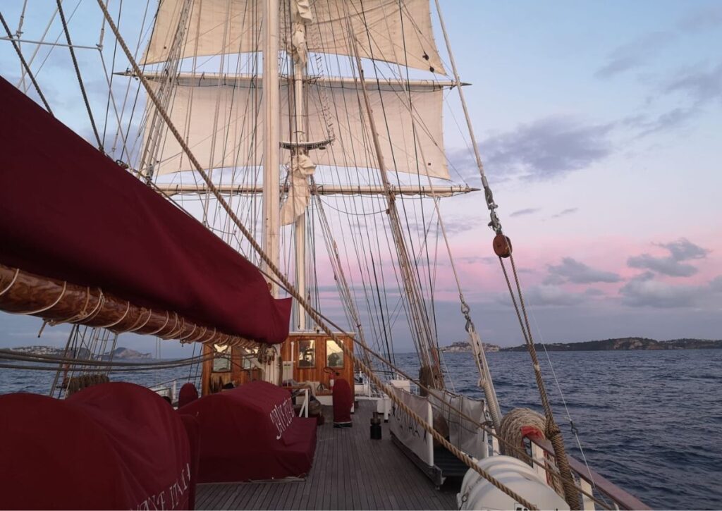 Nave Italia