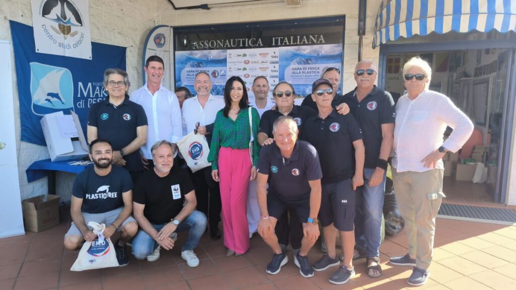 Pesca alla plastica